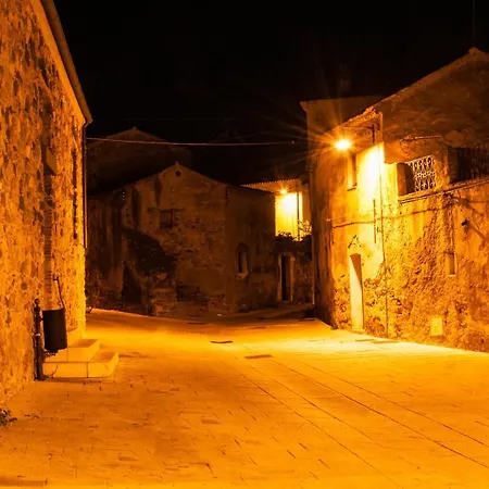 - Sardegna *